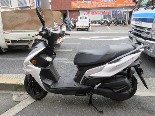 キムコ　試乗車