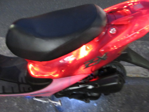 LEDでピカピカ　ライブデイオZX