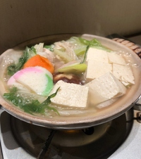 日が暮れると寒くなってきたのでアツアツひとり湯豆腐鍋を肴に一杯は嬉しいね。