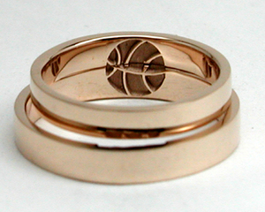 神奈川県からのご注文！バスケットボールのオーダー結婚指輪
