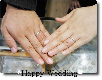 手書きニコニコマークとクローバーのオーダー結婚指輪完成♪