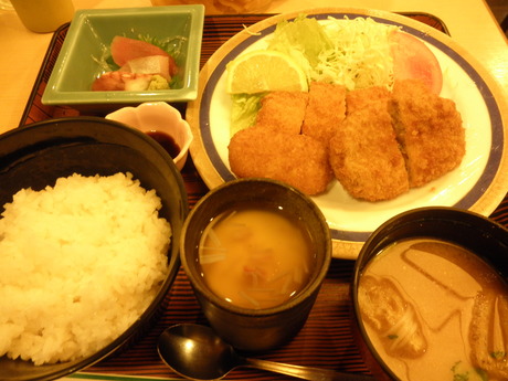 谷町四丁目 居酒屋『おみき茶屋』さんでランチ。