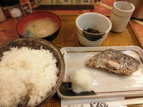 京橋 炉ばた焼「どんぐり」さんのランチ。