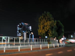 梅田の夜景を望むアベックポプラ