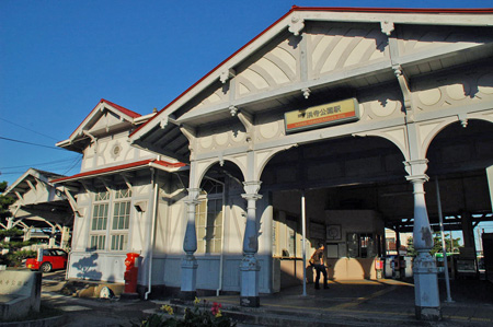 浜寺公園駅舎