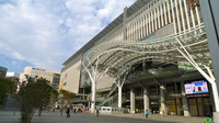 新しい大阪駅と博多駅