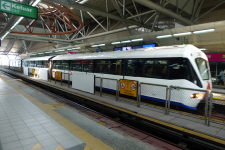 マレーシア クアラルンプールの電車の乗り方