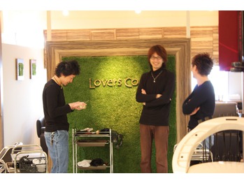 スタイリスト