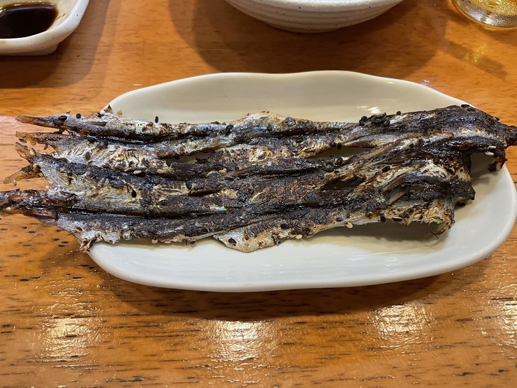 扇町交差点西南にある最強の立飲みとは?「得一扇町店」!でも今日はみりん干し!が硬いのだ!? 扇町交差点西南にある最強の立飲みとは?「得一扇町店」!でも今日はみりん干し!が硬いのだ!?