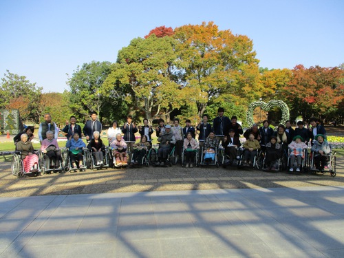 11月遠足（長居公園内植物園）