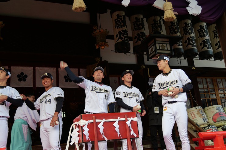 天神さんイベントのご紹介!「初天神梅花祭」「鷽替え(うそかえ)神事」「通り抜け神事」 天神さんイベントのご紹介!「初天神梅花祭」「鷽替え(うそかえ)神事」「通り抜け神事」