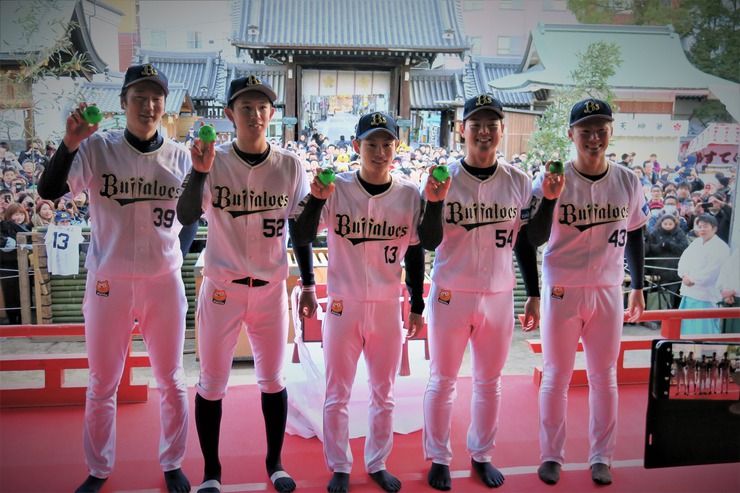天神さんイベントのご紹介!「初天神梅花祭」「鷽替え(うそかえ)神事」「通り抜け神事」 天神さんイベントのご紹介!「初天神梅花祭」「鷽替え(うそかえ)神事」「通り抜け神事」