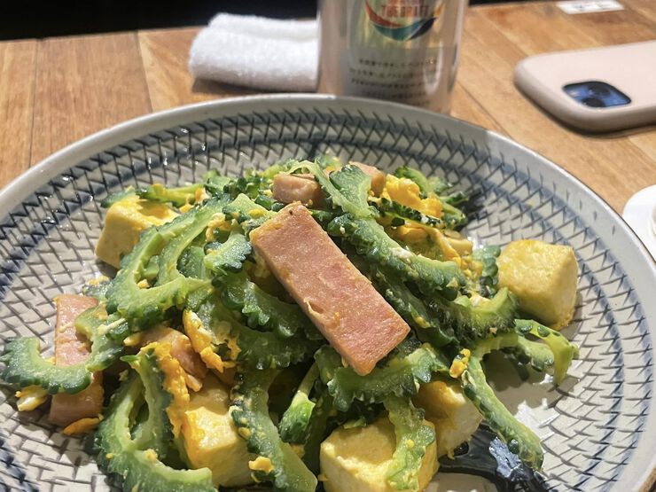 街ブラ天神橋筋商店街のプチ新年会!「てぃーあんだ」で沖縄料理に初挑戦なのだ! 街ブラ天神橋筋商店街のプチ新年会!「てぃーあんだ」で沖縄料理に初挑戦なのだ!