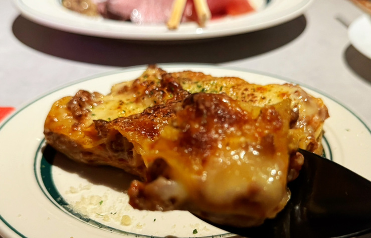 飲食店ヒットメーカーは26歳女性!Z世代女子の“好き”が詰まった隠れ家的飲食店 「end roll(エンドロール)」 飲食店ヒットメーカーは26歳女性!Z世代女子の“好き”が詰まった隠れ家的飲食店 「end roll(エンドロール)」