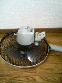 扇風機が壊れた・・・