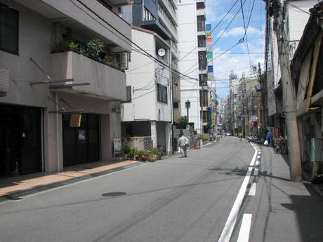 京橋駅　徒歩３分　大阪城北詰駅　２分