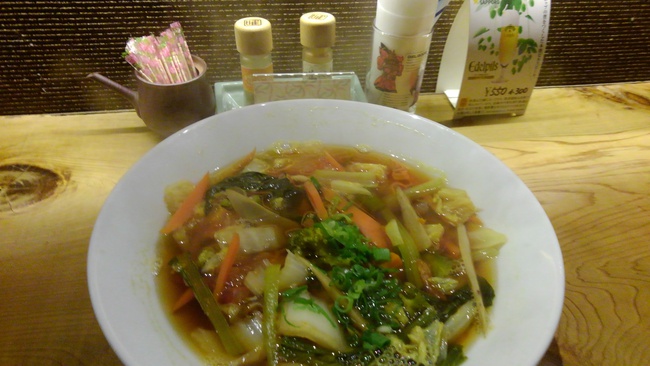 野菜好きにはたまらない／一日分のビタミン 野菜たっぷりのおうどん(^O^)／掌さんにお邪魔しました（まつだ）