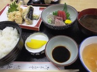 天ぷら食堂　魚徳