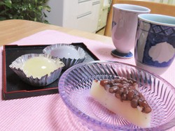 水無月と水まんじゅう