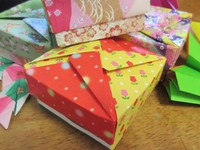 お菓子を入れる箱作り教室