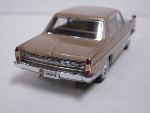 当社新製品　ENIF 日産 グロリア　発売！