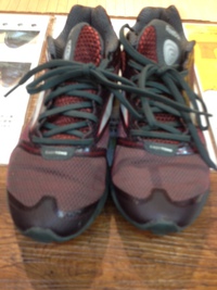 Reebok  カカト修理