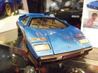 ウルフカウンタック　ブルー　入荷！