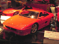 京商1/18　フェラーリ　F355　ベルリネッタ　1995