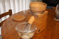 電動石臼と蕎麦試し打ち
