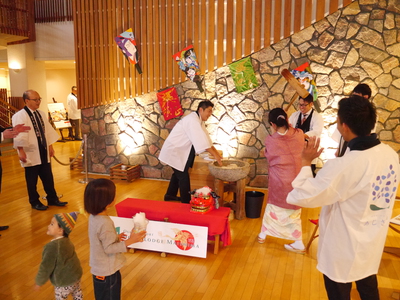 ホテルロッジ舞洲　お餅つき