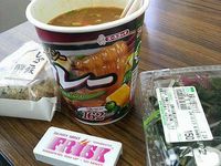 コンビニらんち。