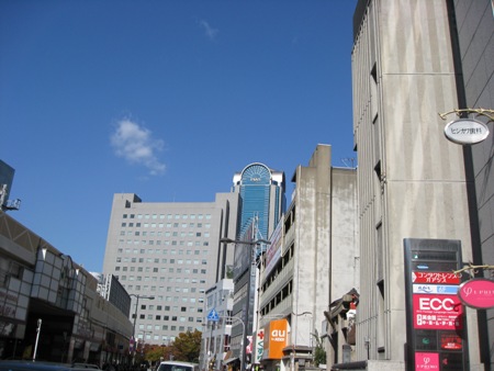 大阪茶屋町から中津の光景