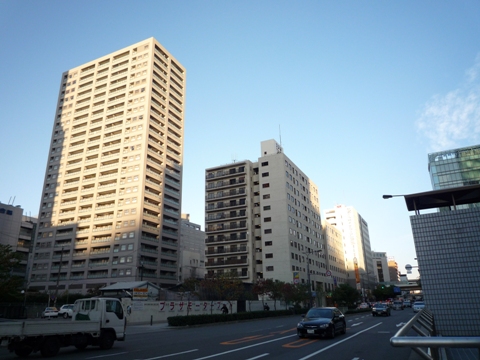 大阪　茶屋町から中津へ