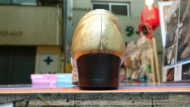 婦人靴カカト修理