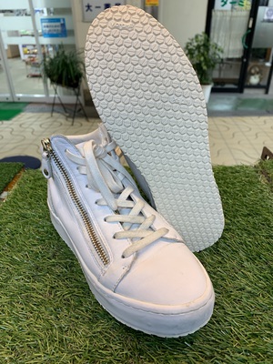 スニーカー修理￥3,990！！　岡町・曽根・豊中エリア