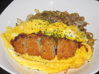 オムカツ焼きそば