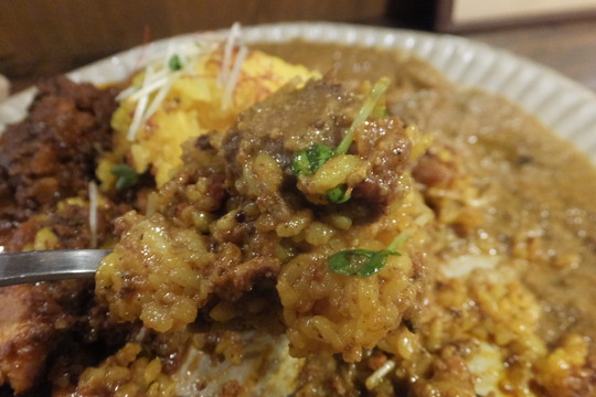 本町・立売堀　「スパイス食堂　ニッキ」　辛さがキリッと美味しいチキンマサラが旨い！