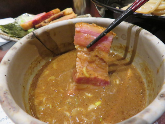 神戸・六甲道　「つけ麺　繁田」　大人気の絶品濃厚つけ麺！