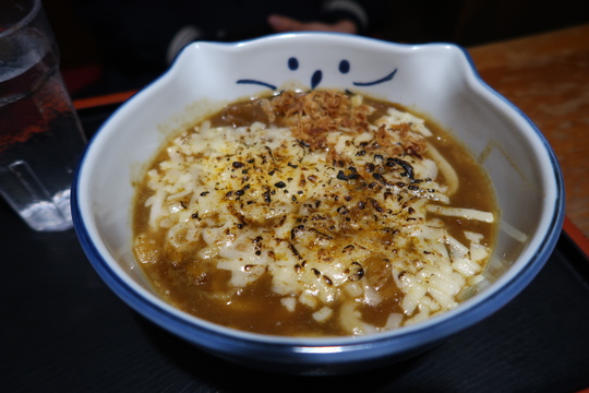 東大阪・新石切　「手打ち　草部うどん　のらや」　まろやかで旨味ある牛肉カレーうどん！