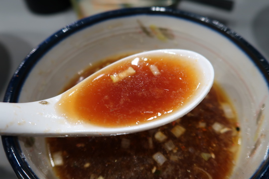 豊中・緑地公園　「麺房　鶏くらふと」　鶏と鰹のおつけそば醤油に燻製チャーシュートッピングして頂きました！