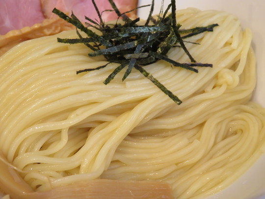 浪速・日本橋　「清麺屋」　夏期限定の煮干し風味の冷たいつけそばをあやひかりの麺で頂きました！