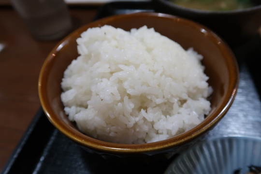 梅田・大阪駅前第３ビル　「チキンチキン」　つくねと唐揚げとチキンカツご一緒に頂けるよくばり定食！