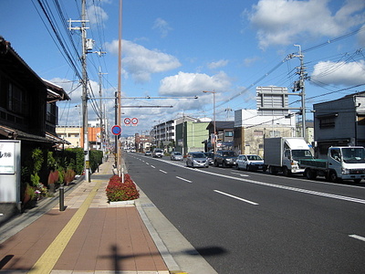 ”京都べた焼き”とビール　　「珠ちゃん」（京都・東九条）