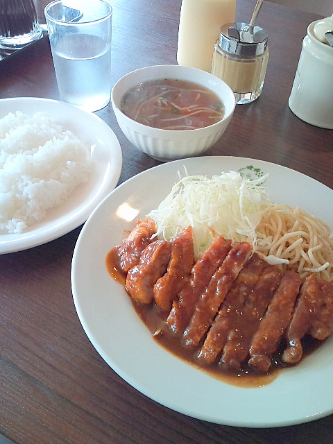 平岡食堂＠神戸・中央市場　   【ポークチャップ】