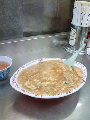 丸玉食堂＠神戸・元町　　　【あんかけラーメン】