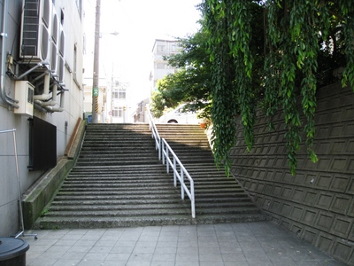 天王寺区味原町の坂