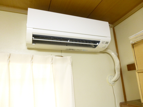 エアコン取付けました