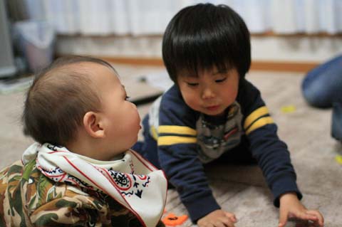 兄ちゃんと遊ぶ