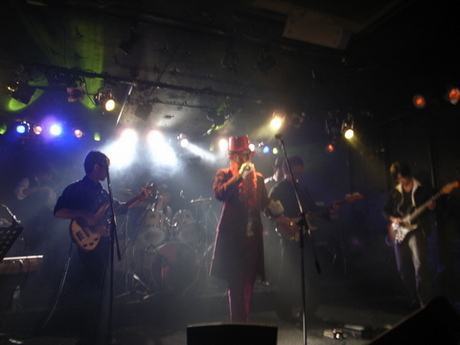怒涛のライブ、4月27日