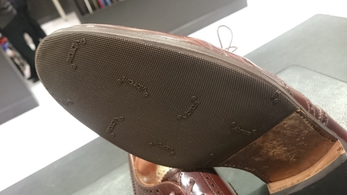 Swan Shoes 出し縫いが緩んだので縫い直しとハーフラバー